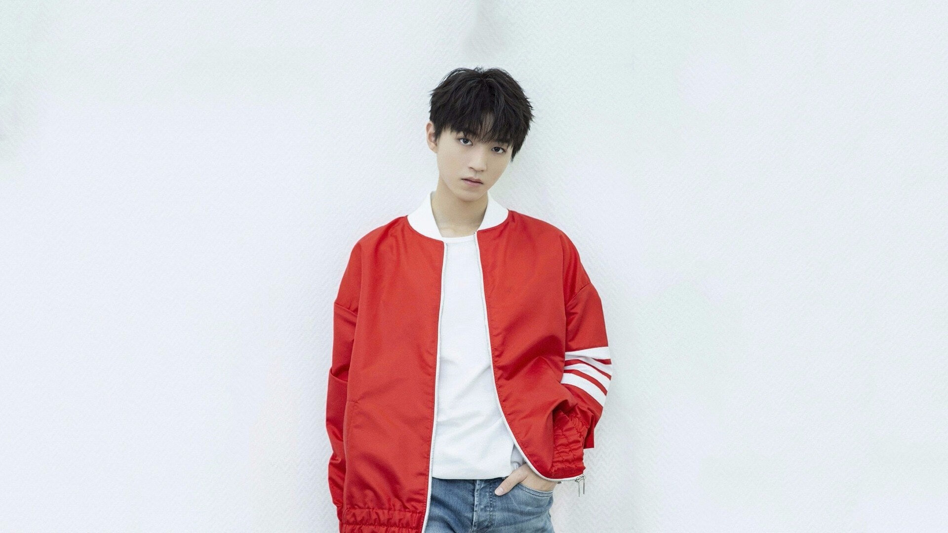 开云电竞-“季后赛临近，战局渐趋明朗，冠军争夺激烈升温”，季后赛 2021