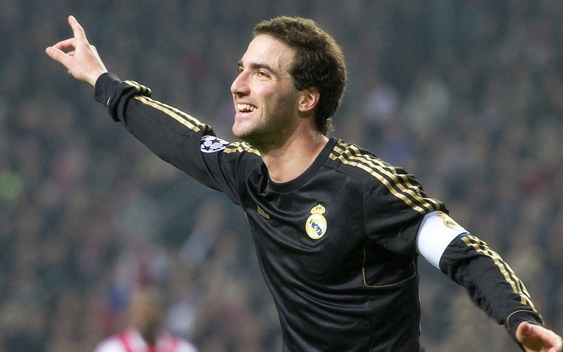 开云全站-决赛焦点之一：贾瓦迪挑战世界强者，贾亚瓦德纳