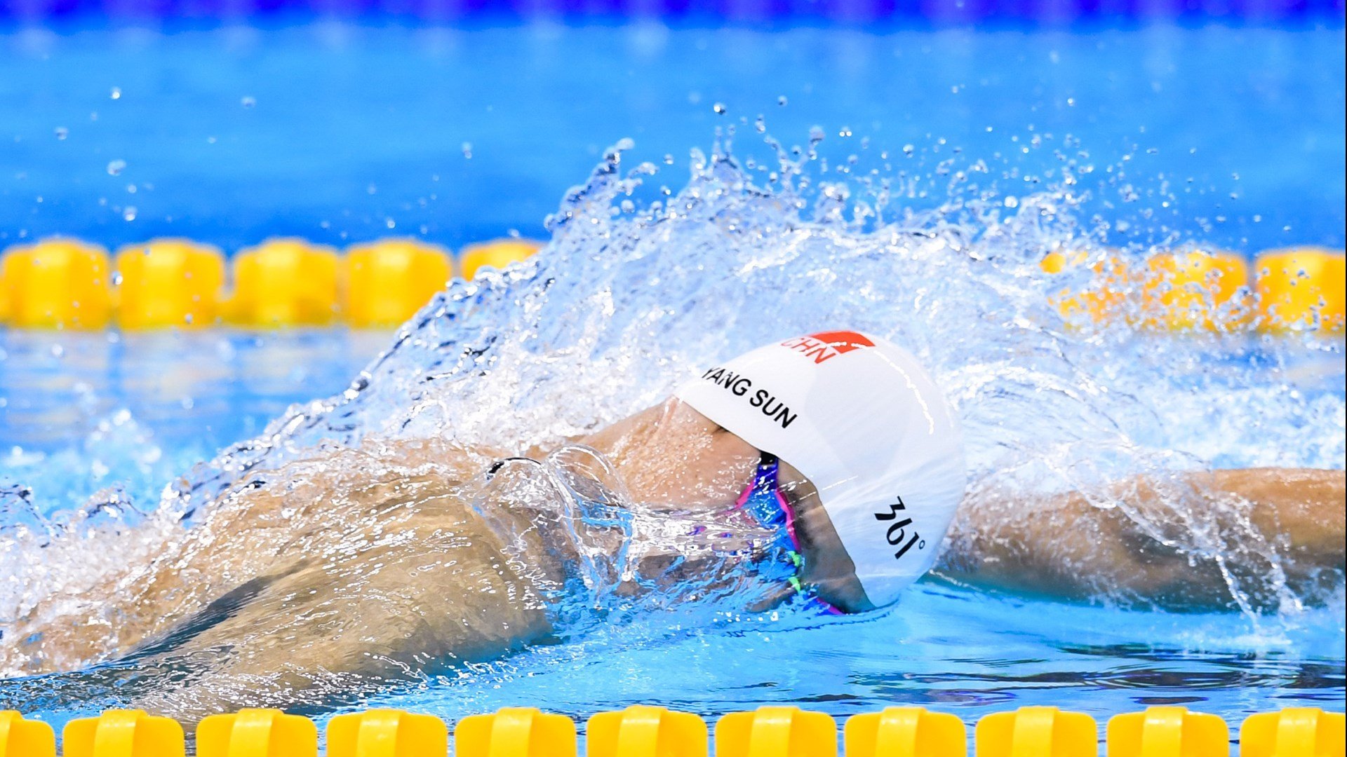 开云体育-国际足球裁判引入大数据分析，判决更加科学精准，国际足球裁判规则与裁判法